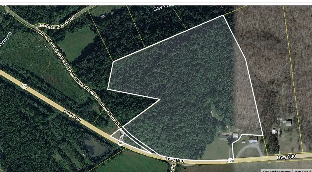 6268 Highway 100, W Centerville TN 37033