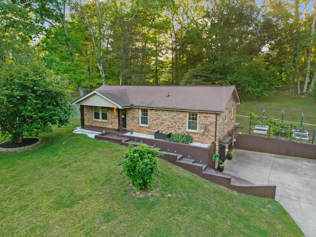 624 Bryan Road Clarksville TN 37043