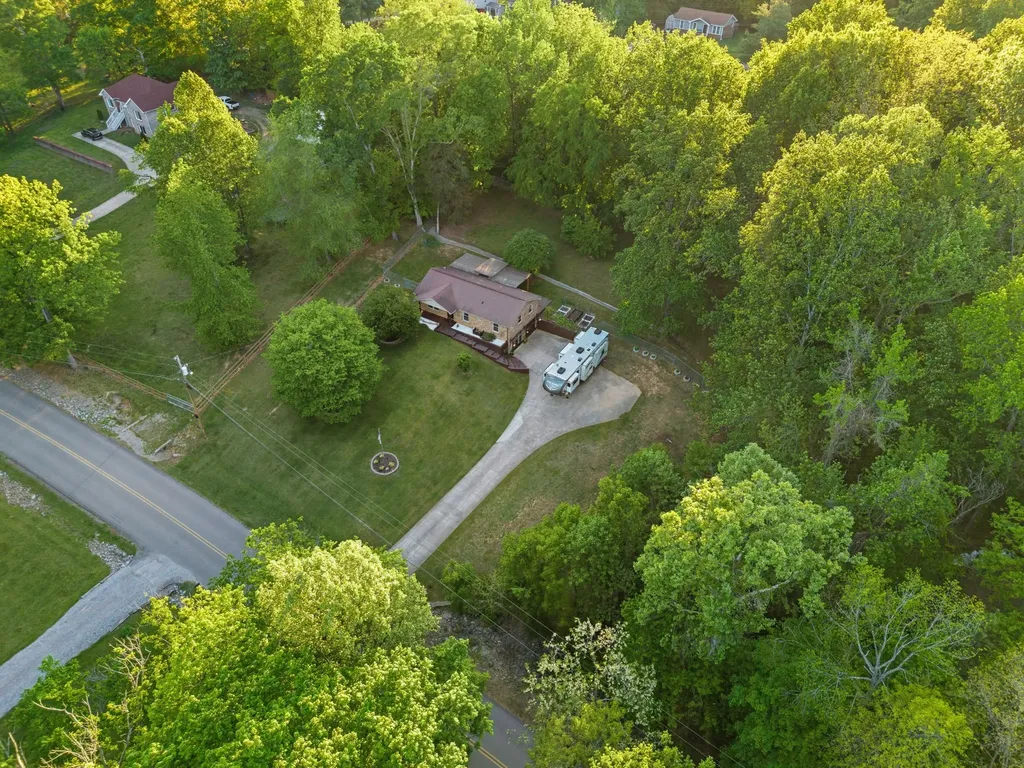 624 Bryan Road Clarksville TN 37043