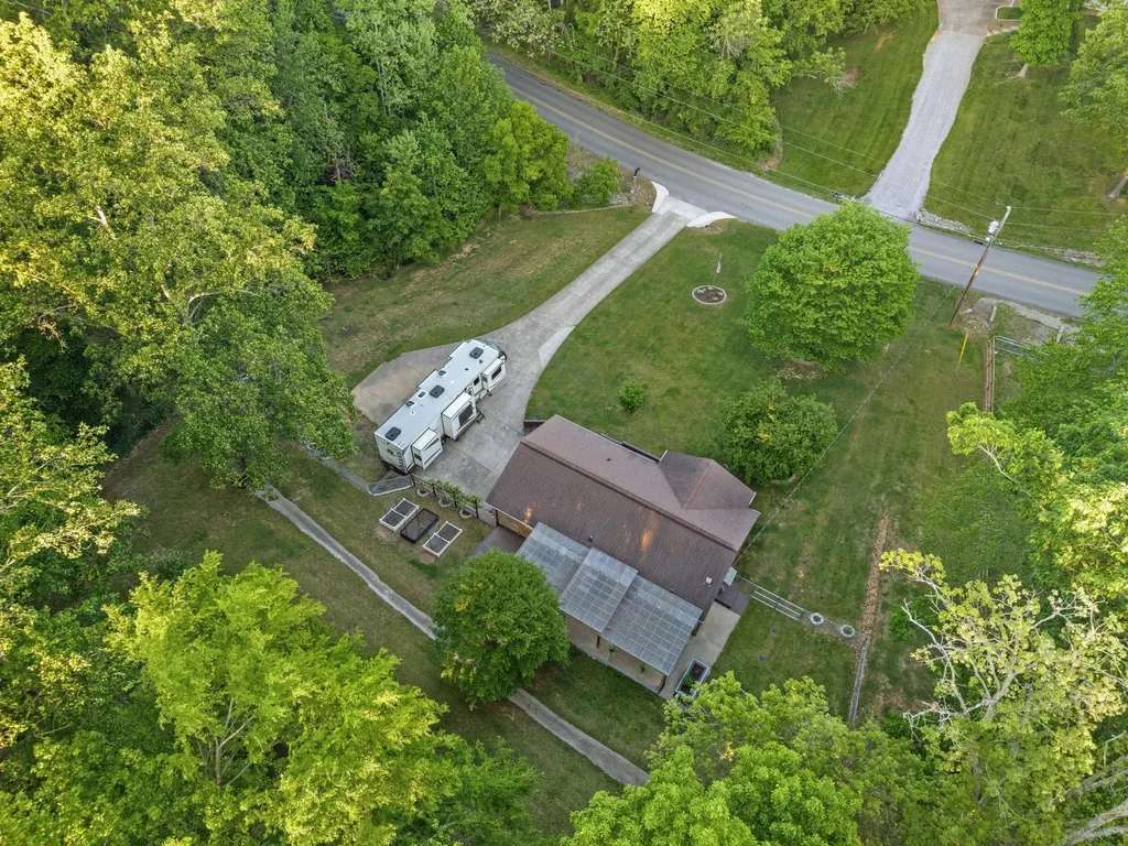 624 Bryan Road Clarksville TN 37043