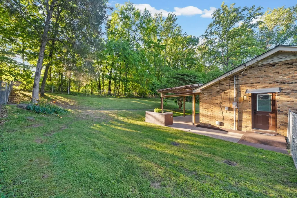 624 Bryan Road Clarksville TN 37043