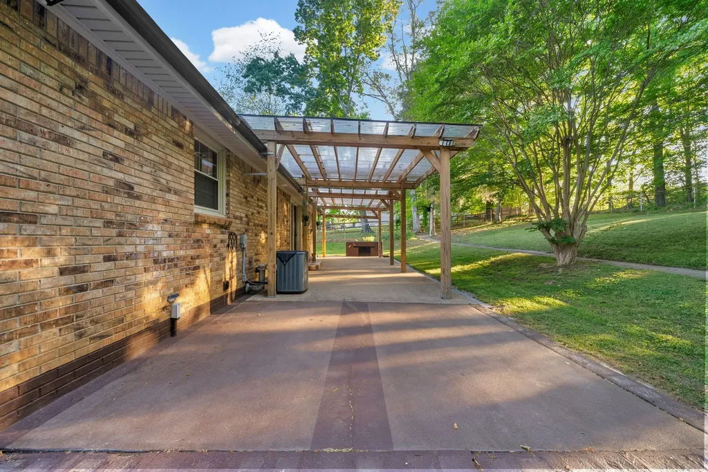624 Bryan Road Clarksville TN 37043