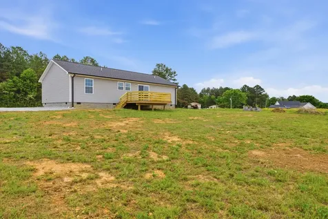 193 Rigling Road Loretto TN 38469