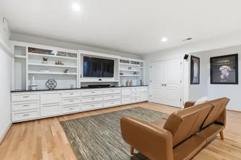 108 High Estes Nashville TN 37215