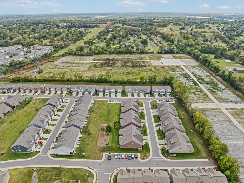 3204 Chaucer Lane Gallatin TN 37066