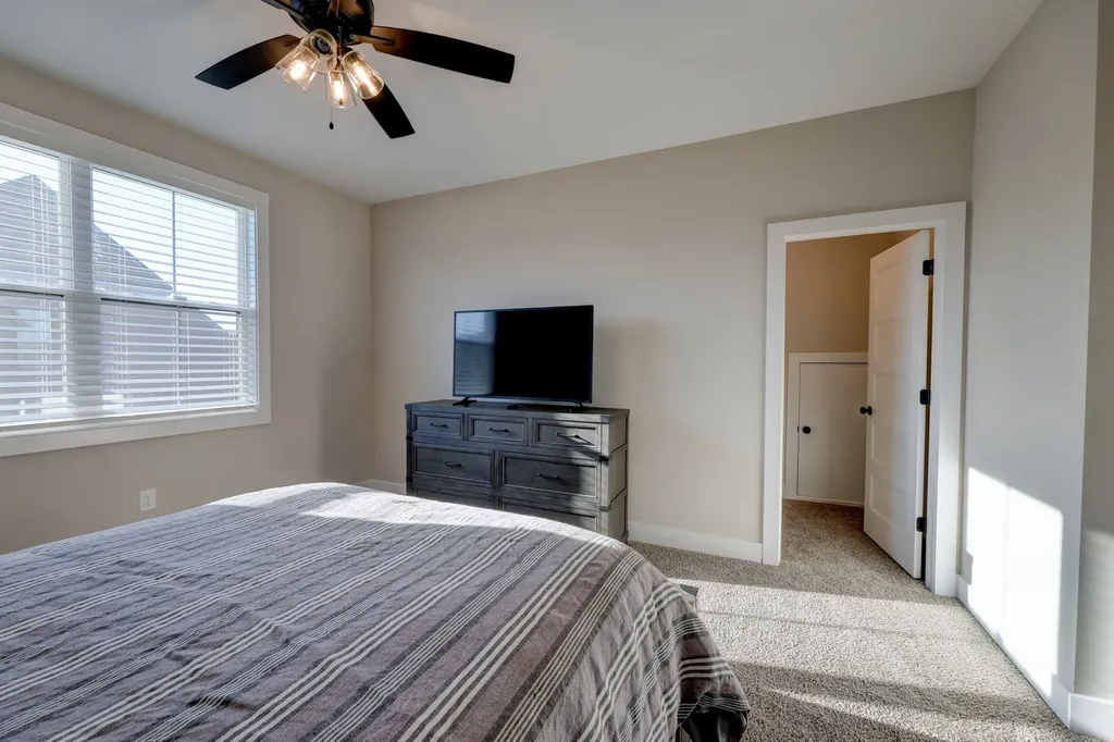 314 Clarabelle Lane Clarksville TN 37040