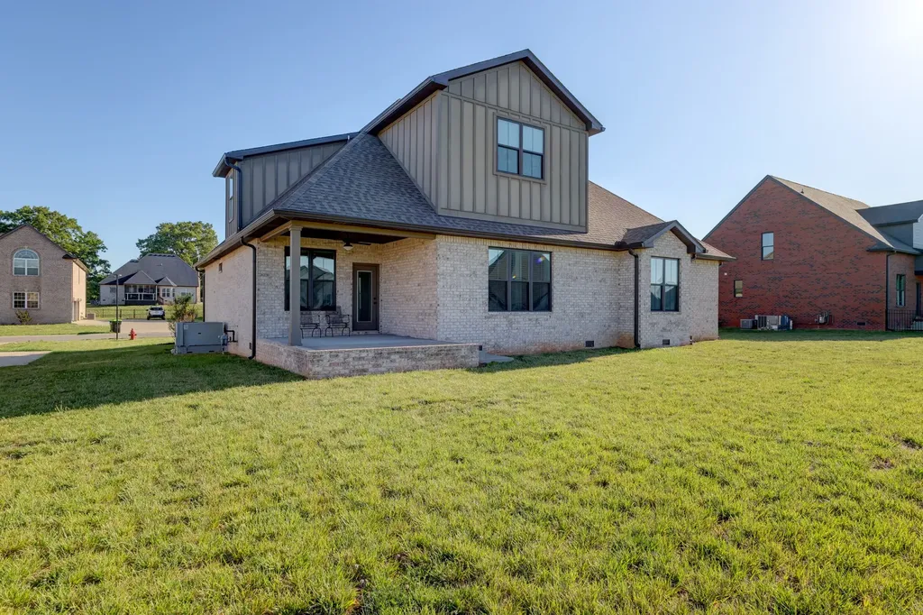 314 Clarabelle Lane Clarksville TN 37040