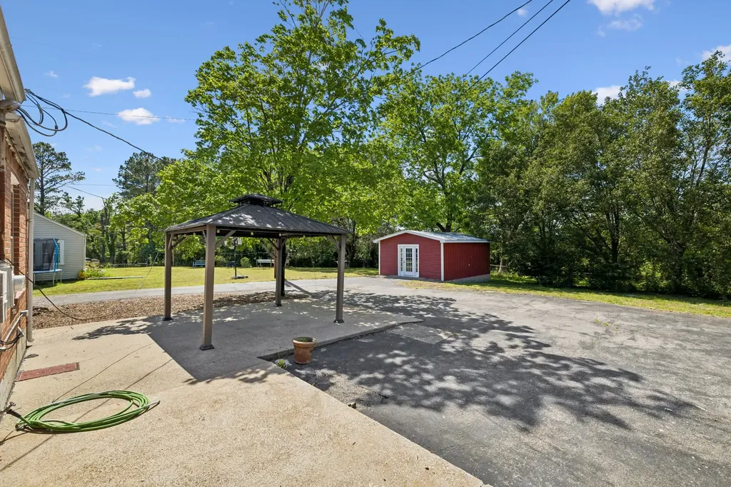1507 5th Ave, W Springfield TN 37172