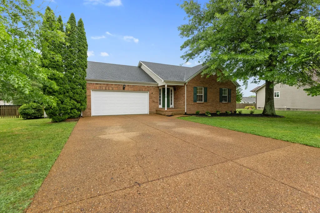 2919 Crenshaw Court Spring Hill TN 37174