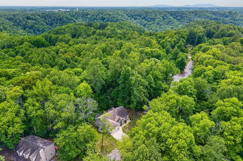 143 Swiper Drive Smithville TN 37166