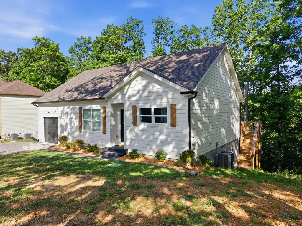 331 Shiloh Lane Smithville TN 37166