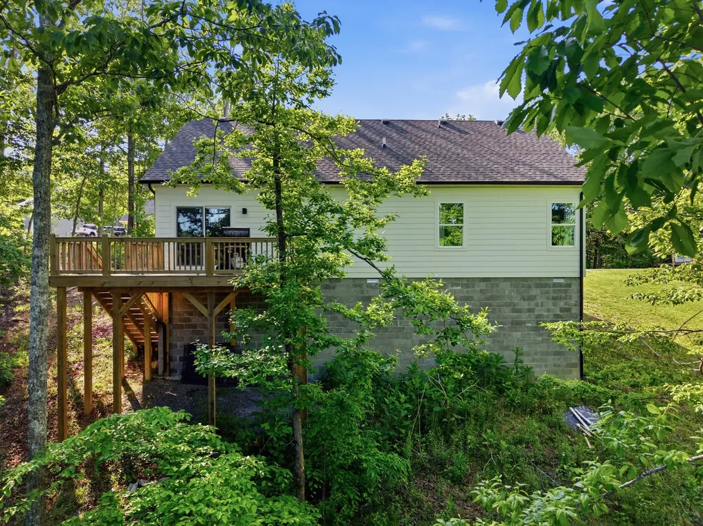 331 Shiloh Lane Smithville TN 37166
