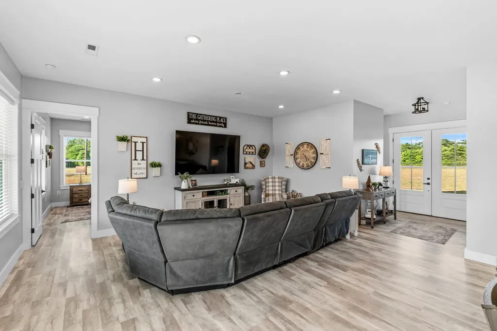 2610 Armstrong Valley Road Murfreesboro TN 37128