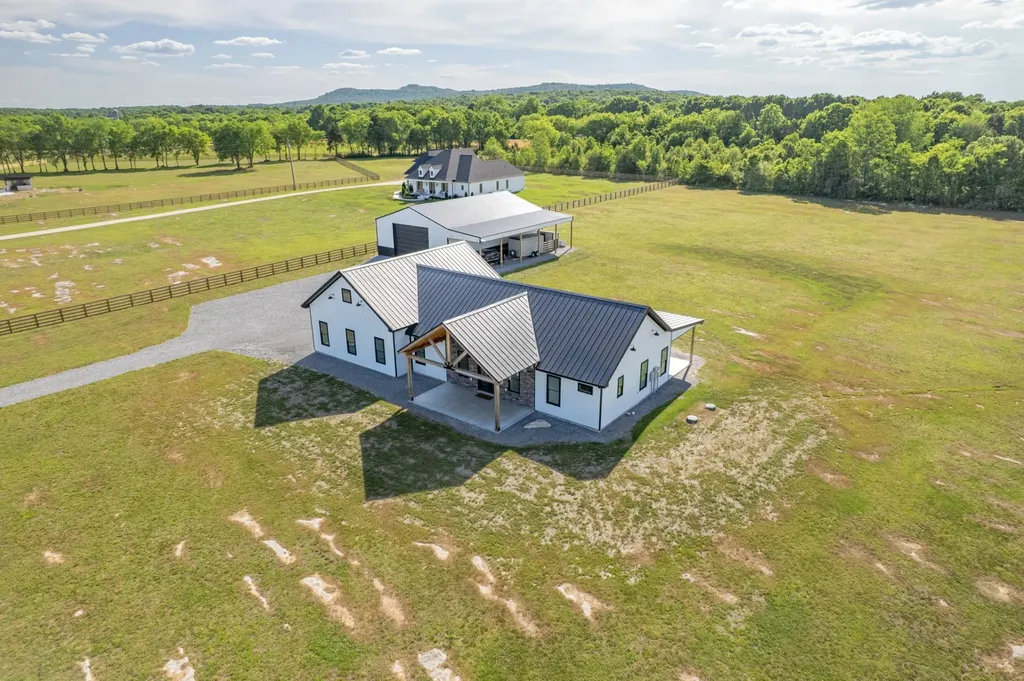 2610 Armstrong Valley Road Murfreesboro TN 37128