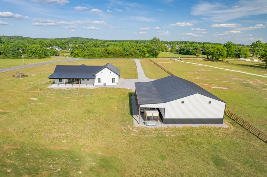 2610 Armstrong Valley Road Murfreesboro TN 37128