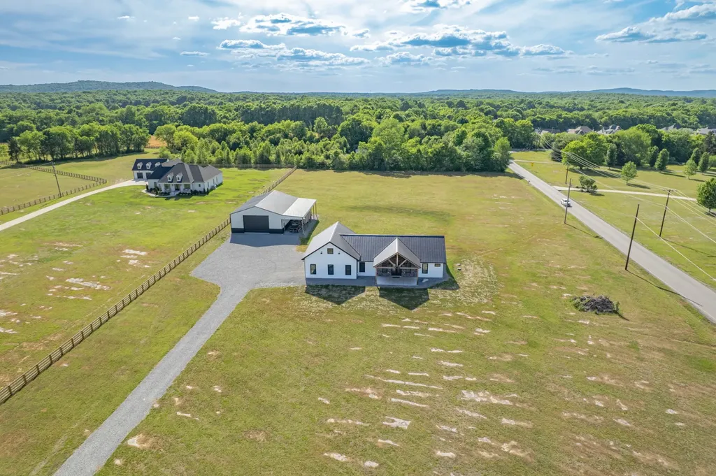2610 Armstrong Valley Road Murfreesboro TN 37128