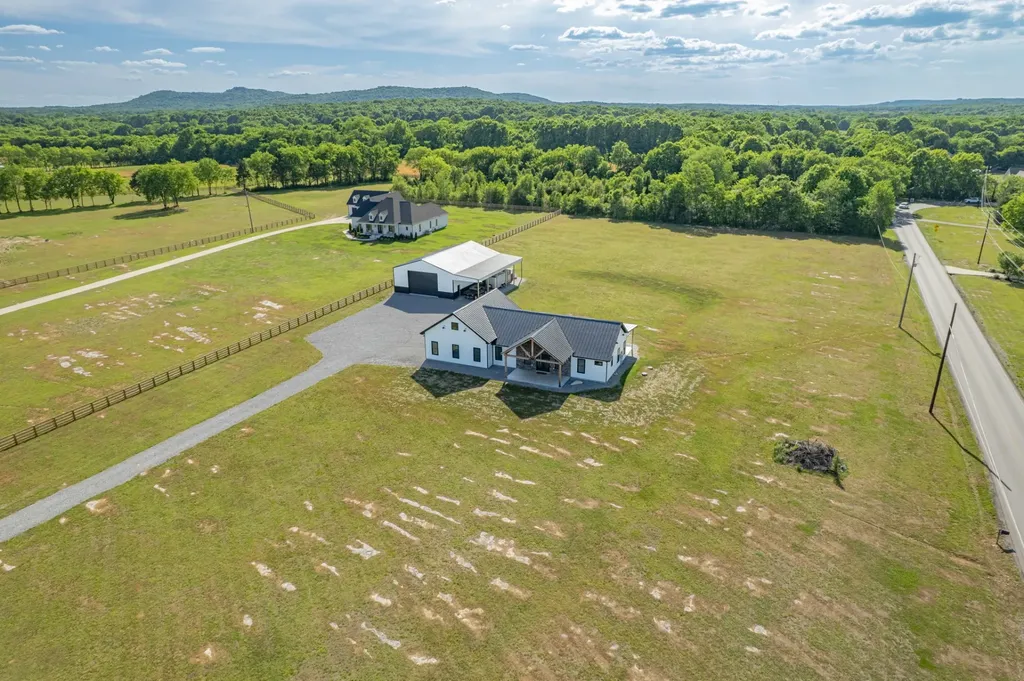 2610 Armstrong Valley Road Murfreesboro TN 37128