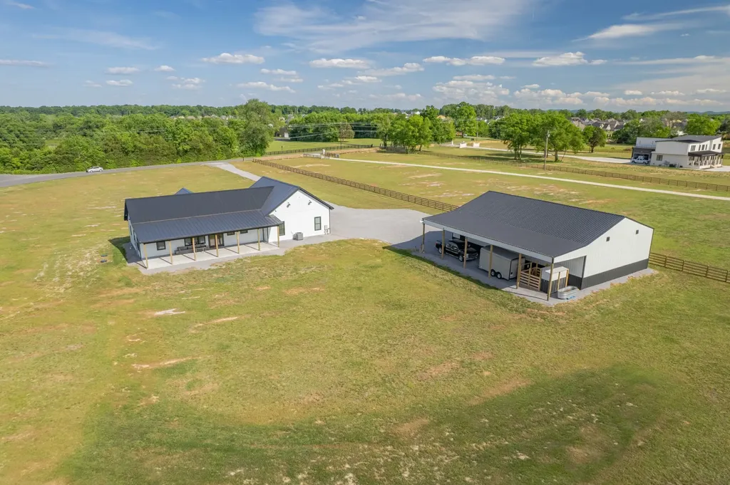 2610 Armstrong Valley Road Murfreesboro TN 37128