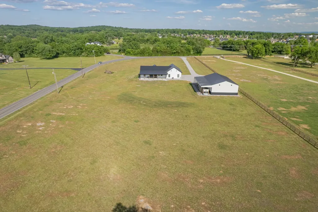 2610 Armstrong Valley Road Murfreesboro TN 37128