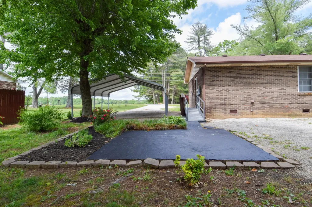 819 Hwy 52e Portland TN 37148
