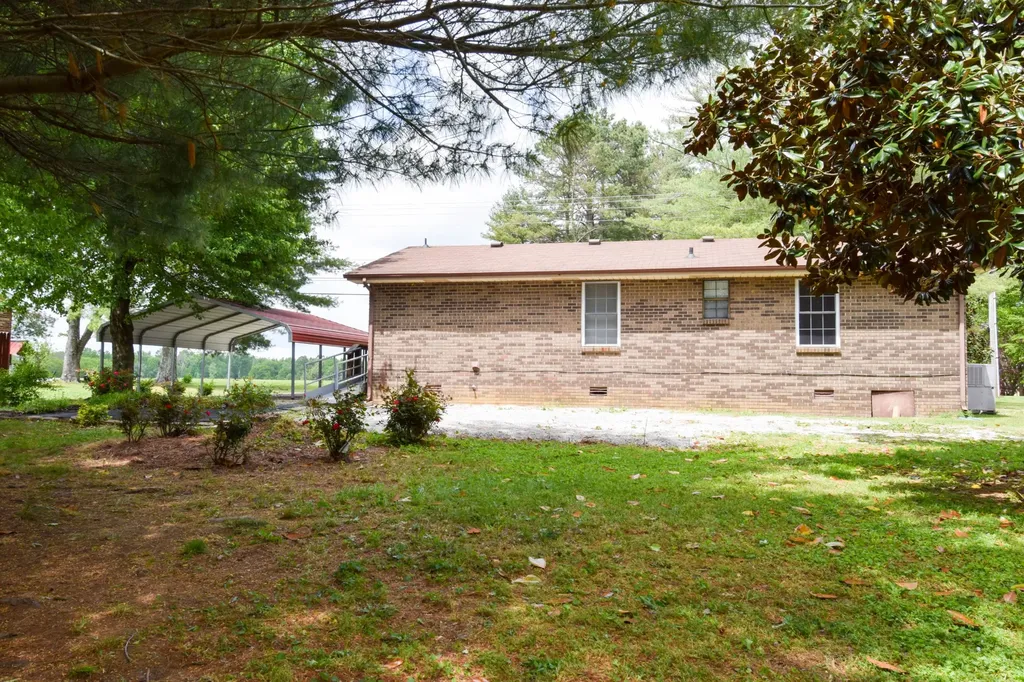 819 Hwy 52e Portland TN 37148
