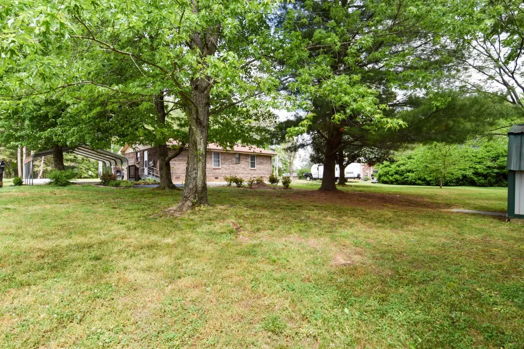 819 Hwy 52e Portland TN 37148