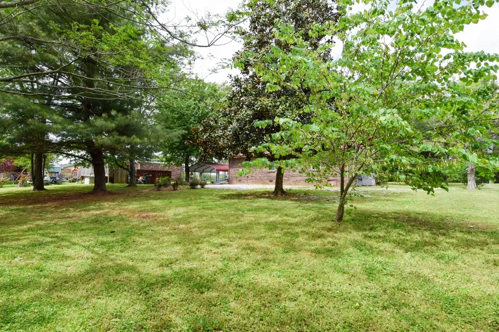819 Hwy 52e Portland TN 37148