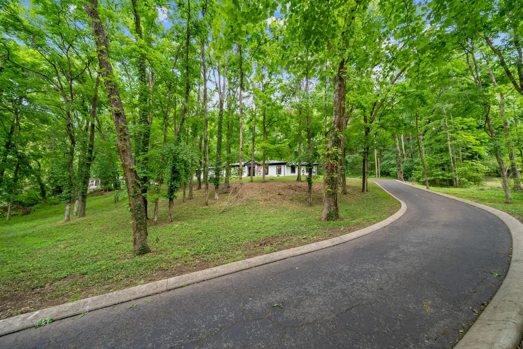 1904 Cromwell Drive Nashville TN 37215