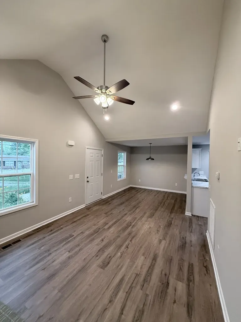649 Franklin Avenue Lewisburg TN 37091
