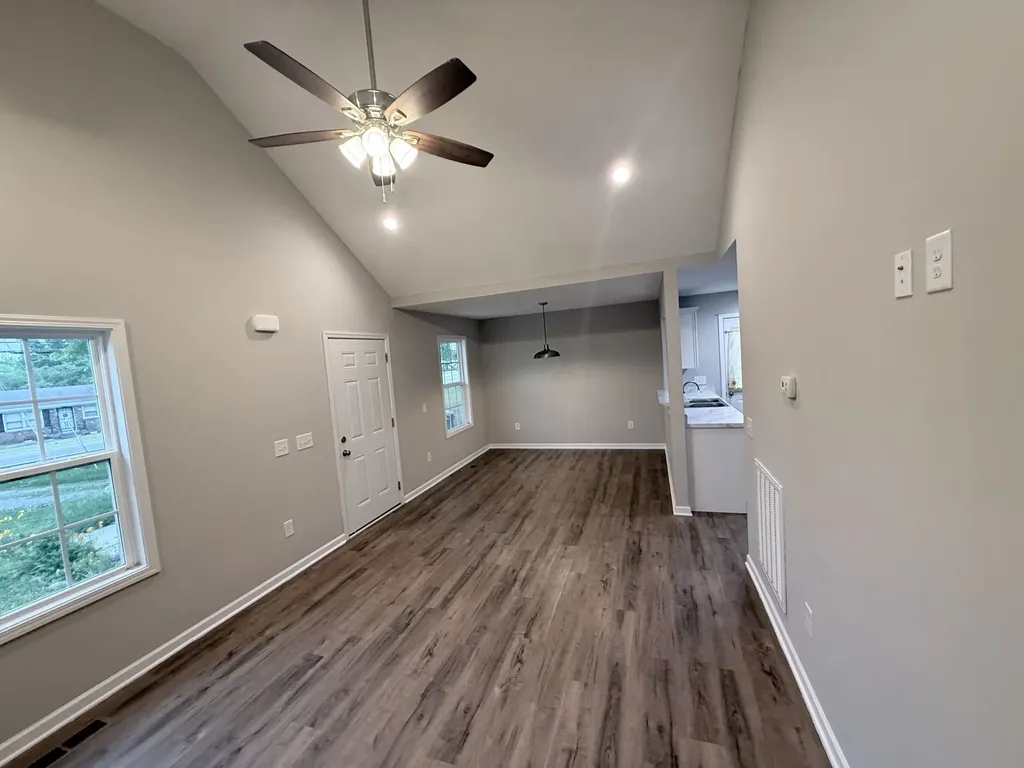 649 Franklin Avenue Lewisburg TN 37091