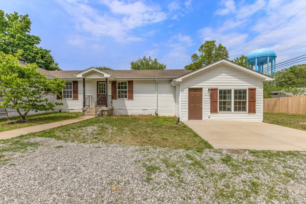 1704 Woodside Drive Springfield TN 37172
