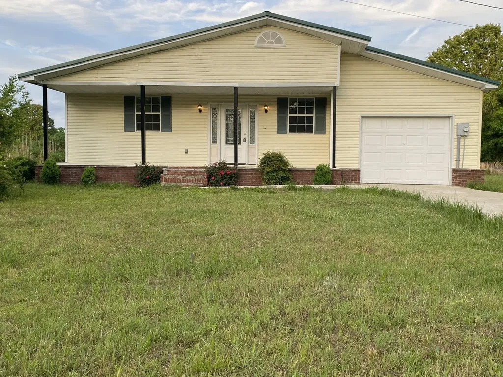 110 Dr Ibrahim Lane Summertown TN 38483