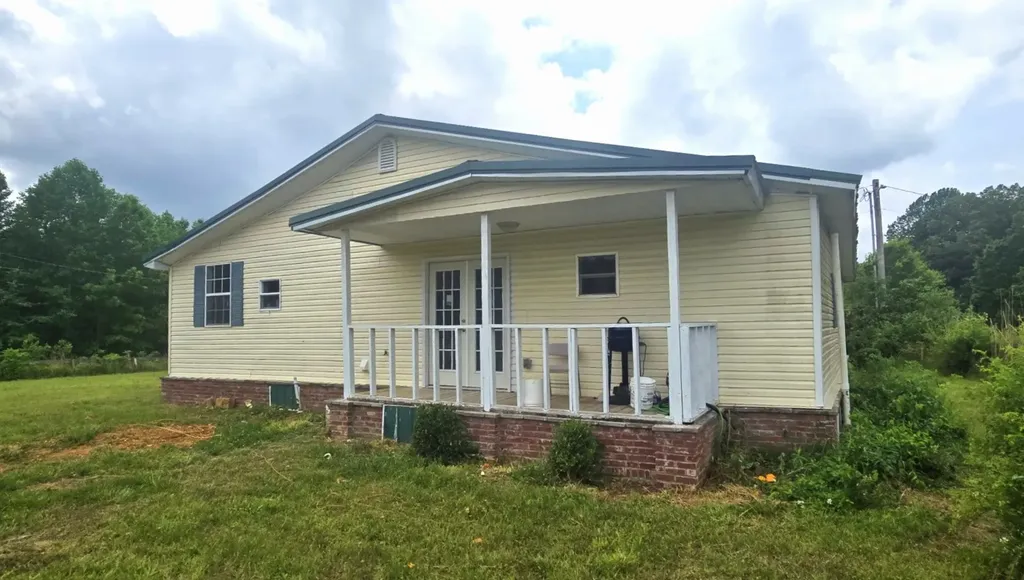 110 Dr Ibrahim Lane Summertown TN 38483