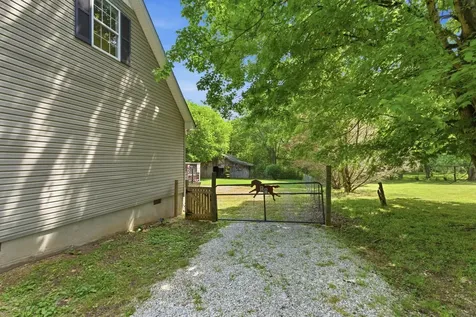 4018 Rutledge Hill Road Hillsboro TN 37342