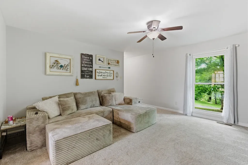 302 Andes Drive Columbia TN 38401