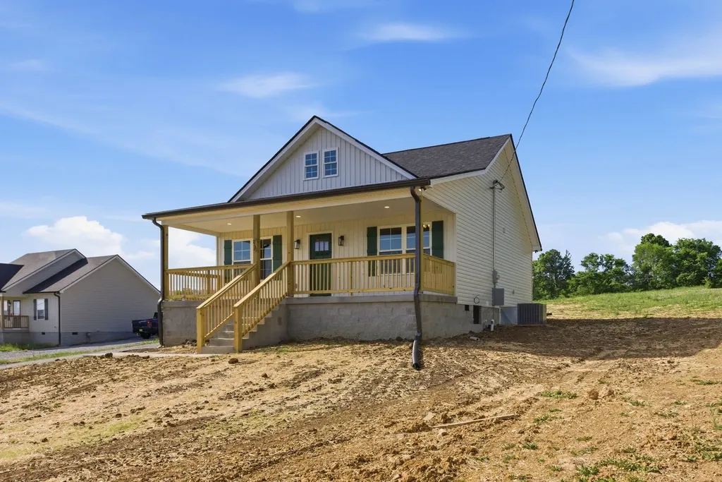 2161 Claude Fox Road Cornersville TN 37047