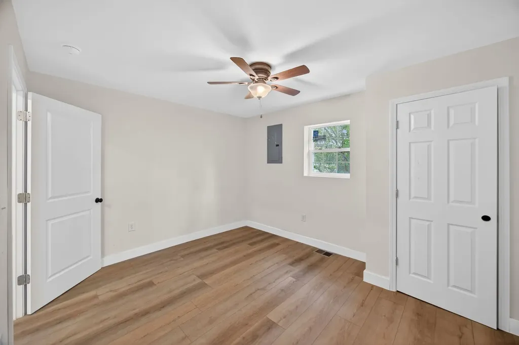 408 3rd Ave, N Baxter TN 38544