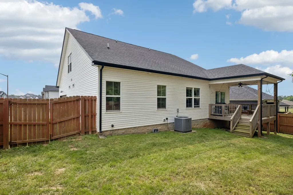 1050 Spicer Drive Clarksville TN 37042