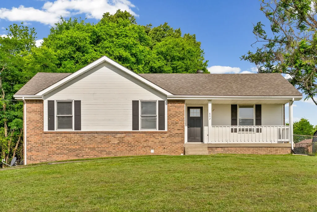 802 Knox Lane Clarksville TN 37042