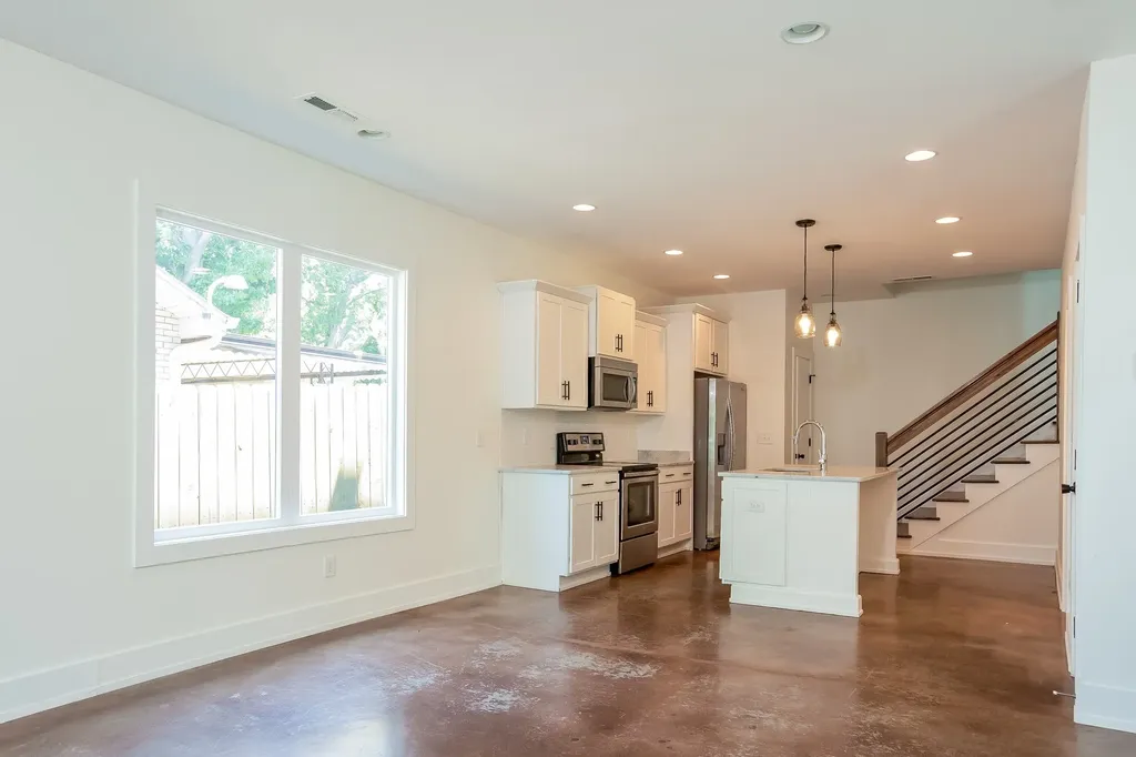 2123B Burns Street Nashville TN 37216