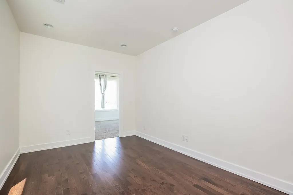 2123B Burns Street Nashville TN 37216