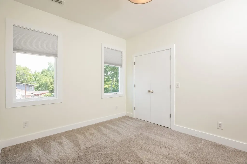2123B Burns Street Nashville TN 37216