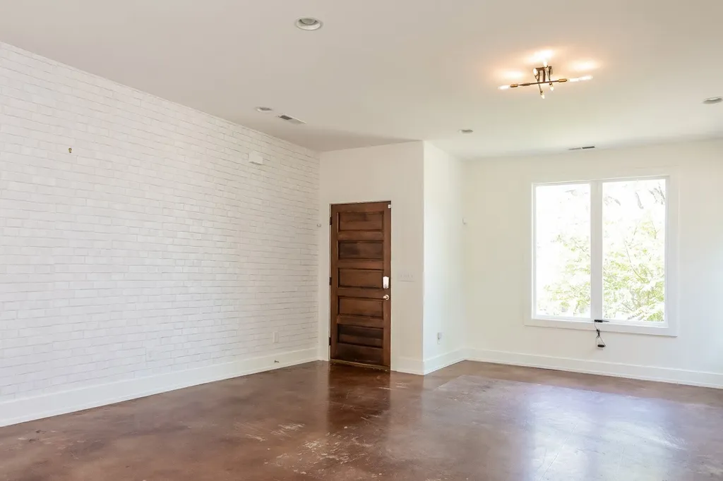 2123B Burns Street Nashville TN 37216