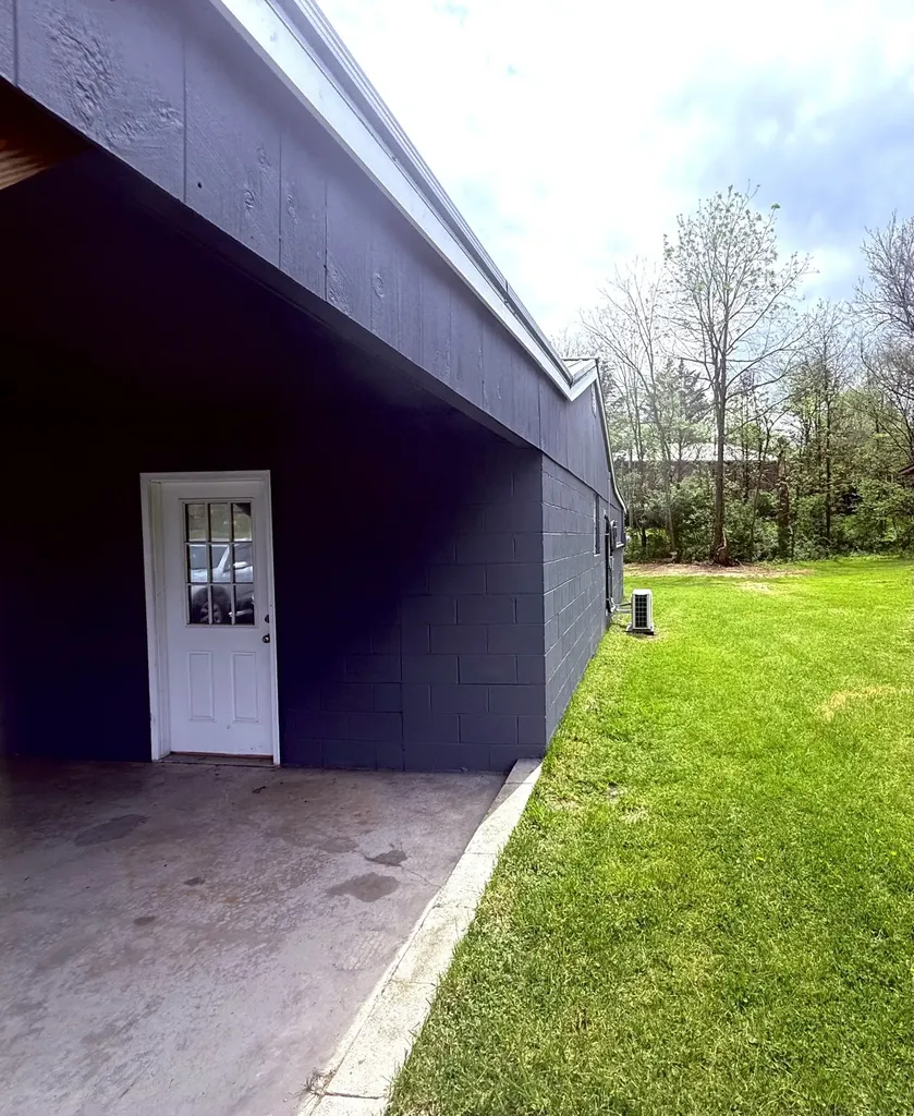 1074 S Main Street Crossville TN 38555
