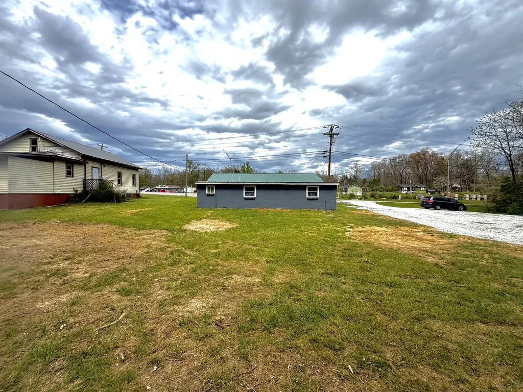 1074 S Main Street Crossville TN 38555