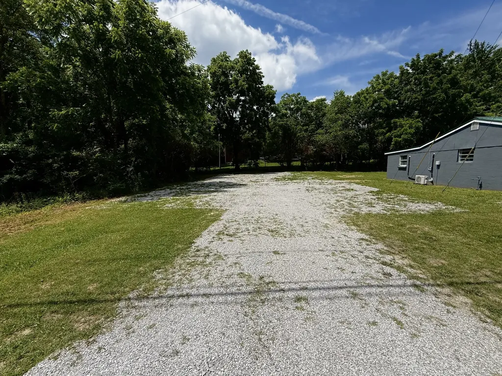 1074 S Main Street Crossville TN 38555
