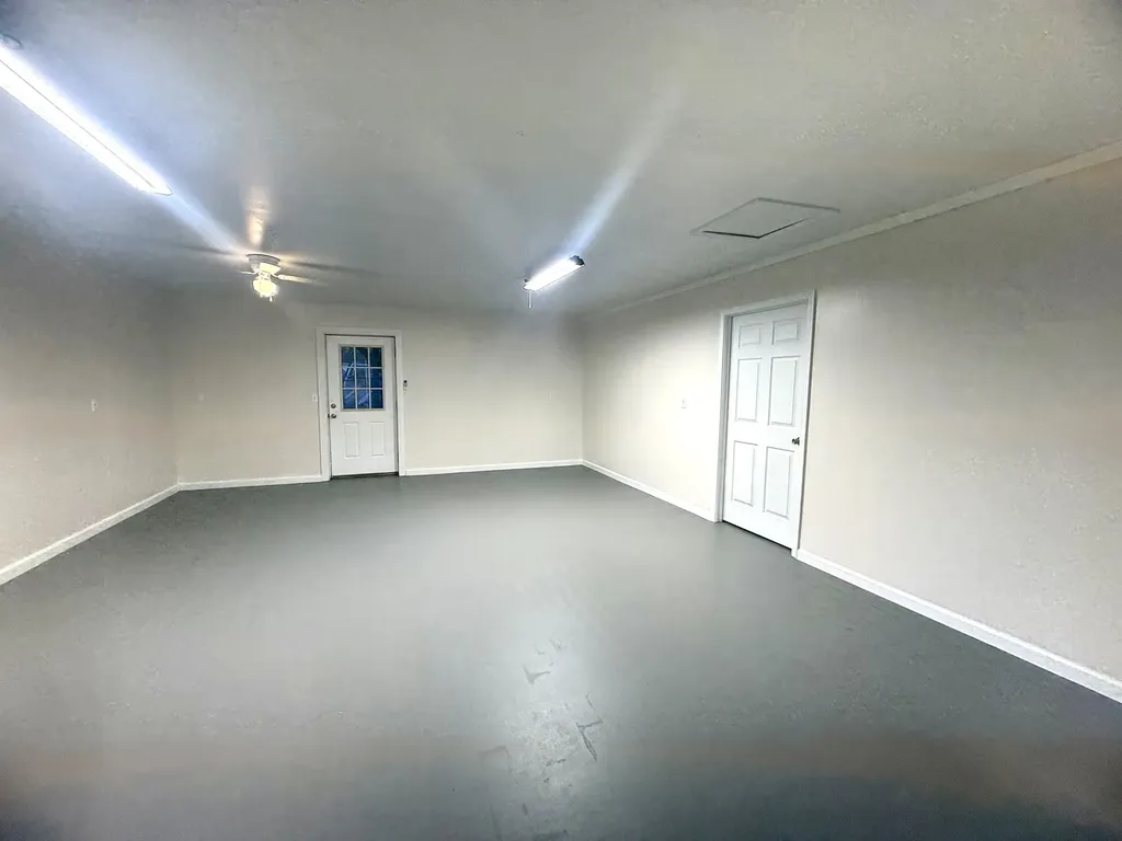 1074 S Main Street Crossville TN 38555