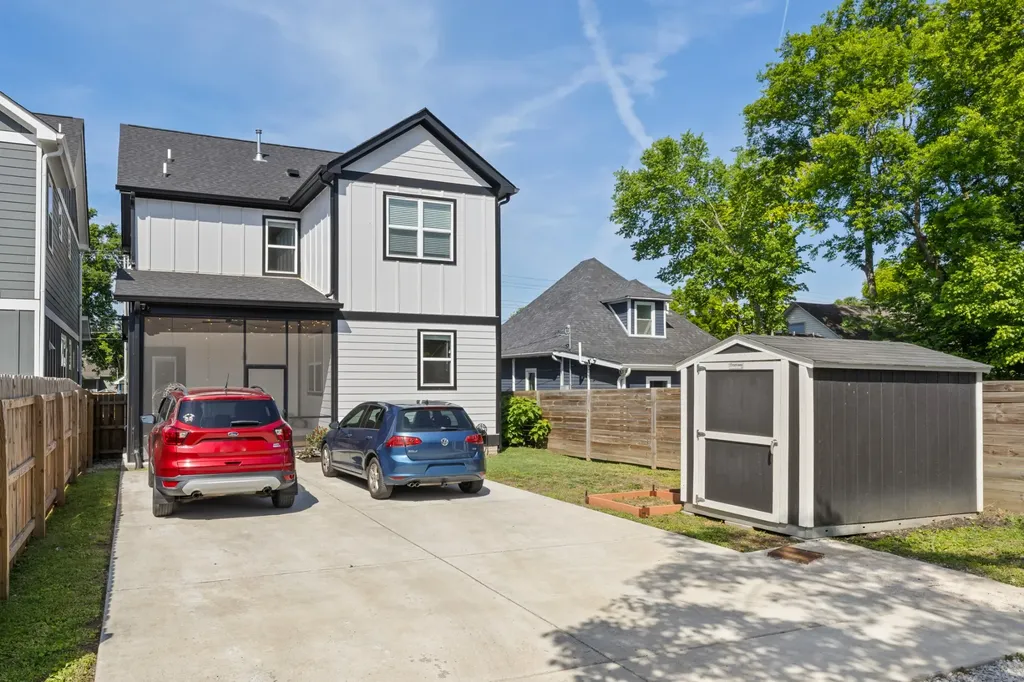 1814 12th Ave, N Nashville TN 37208