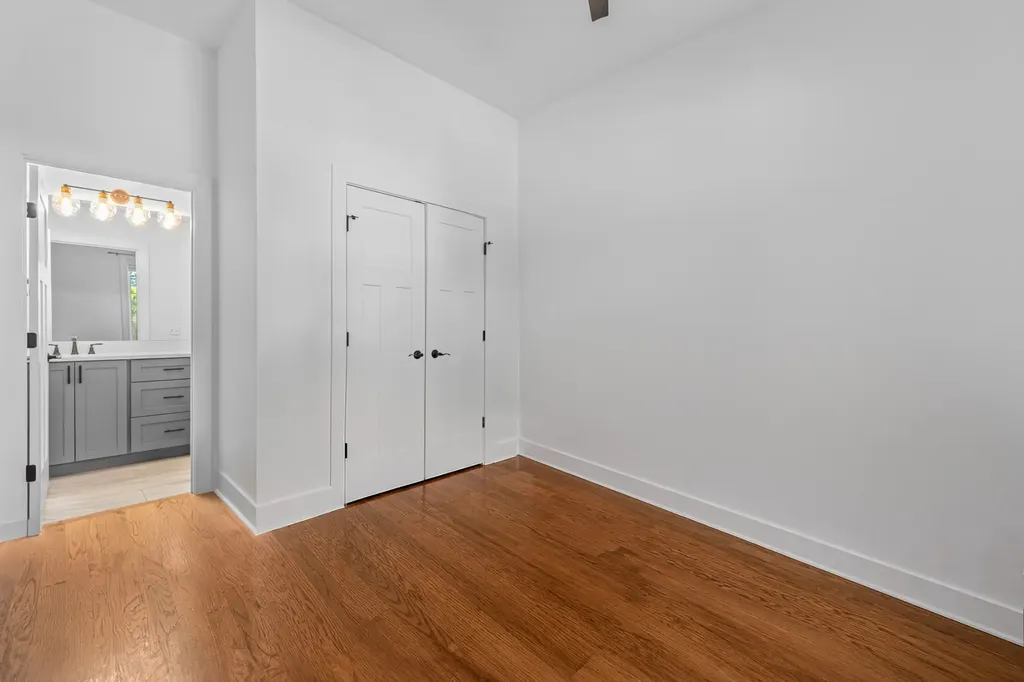 1814 12th Ave, N Nashville TN 37208