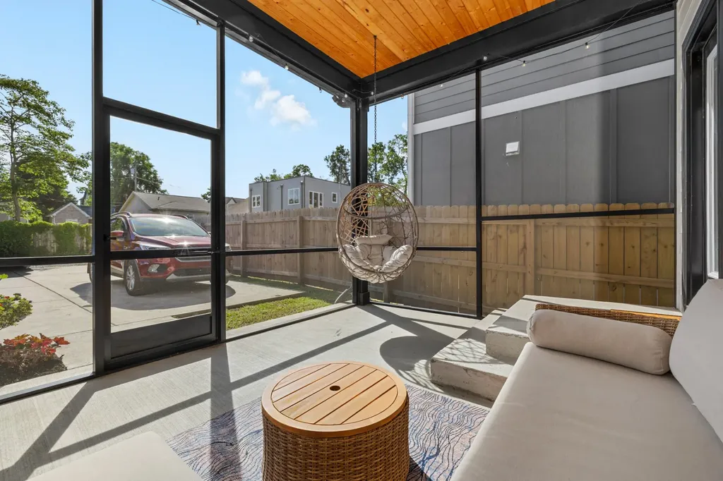 1814 12th Ave, N Nashville TN 37208